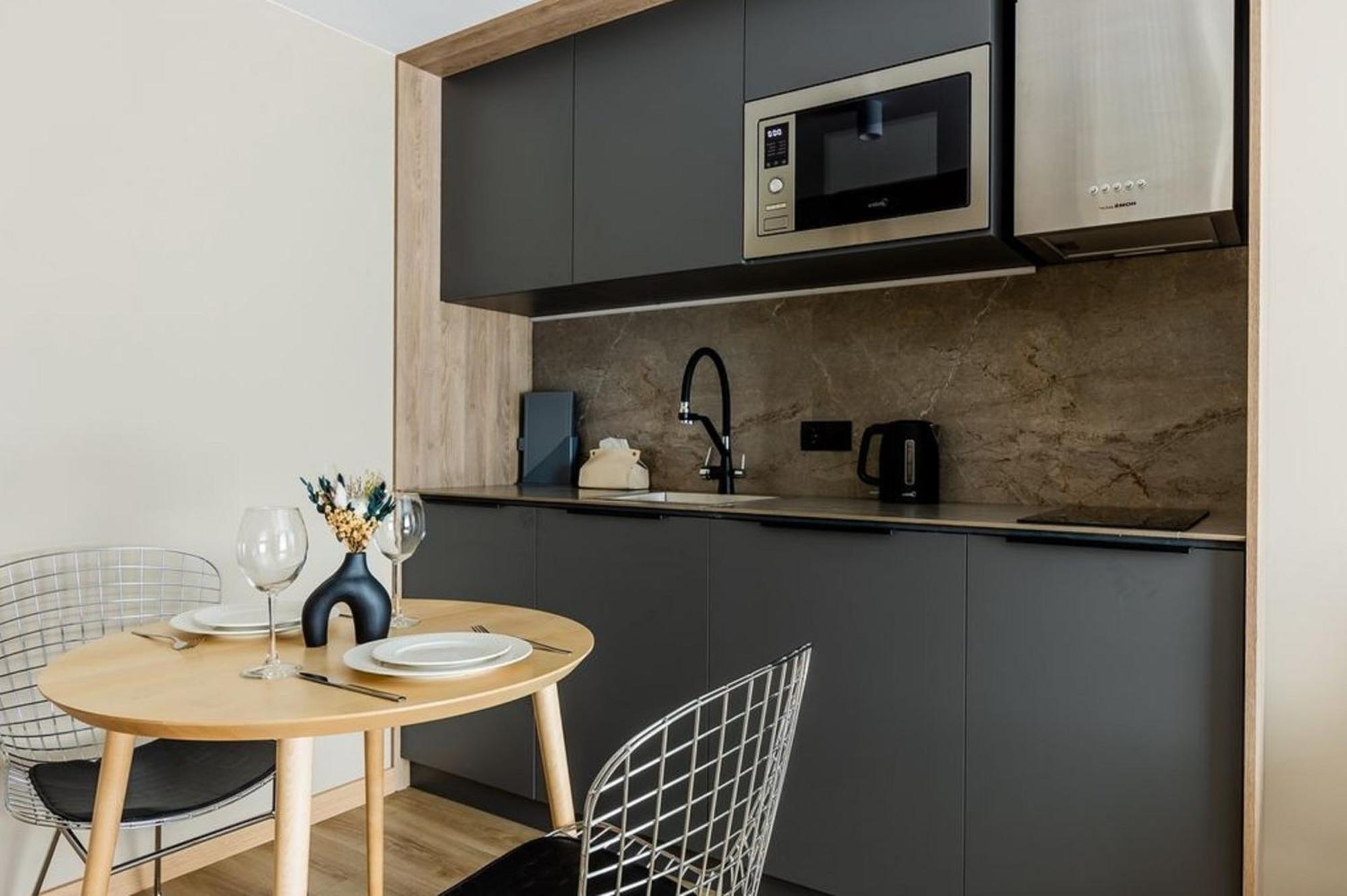 Ks Apartments Милано Екстериор снимка